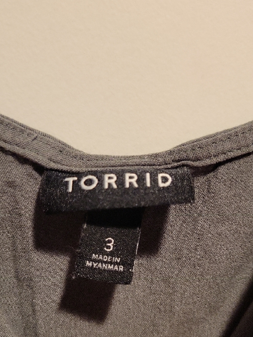 torrid Gray Adjustable-Strap Scoop Cami - Picture 4 of 5